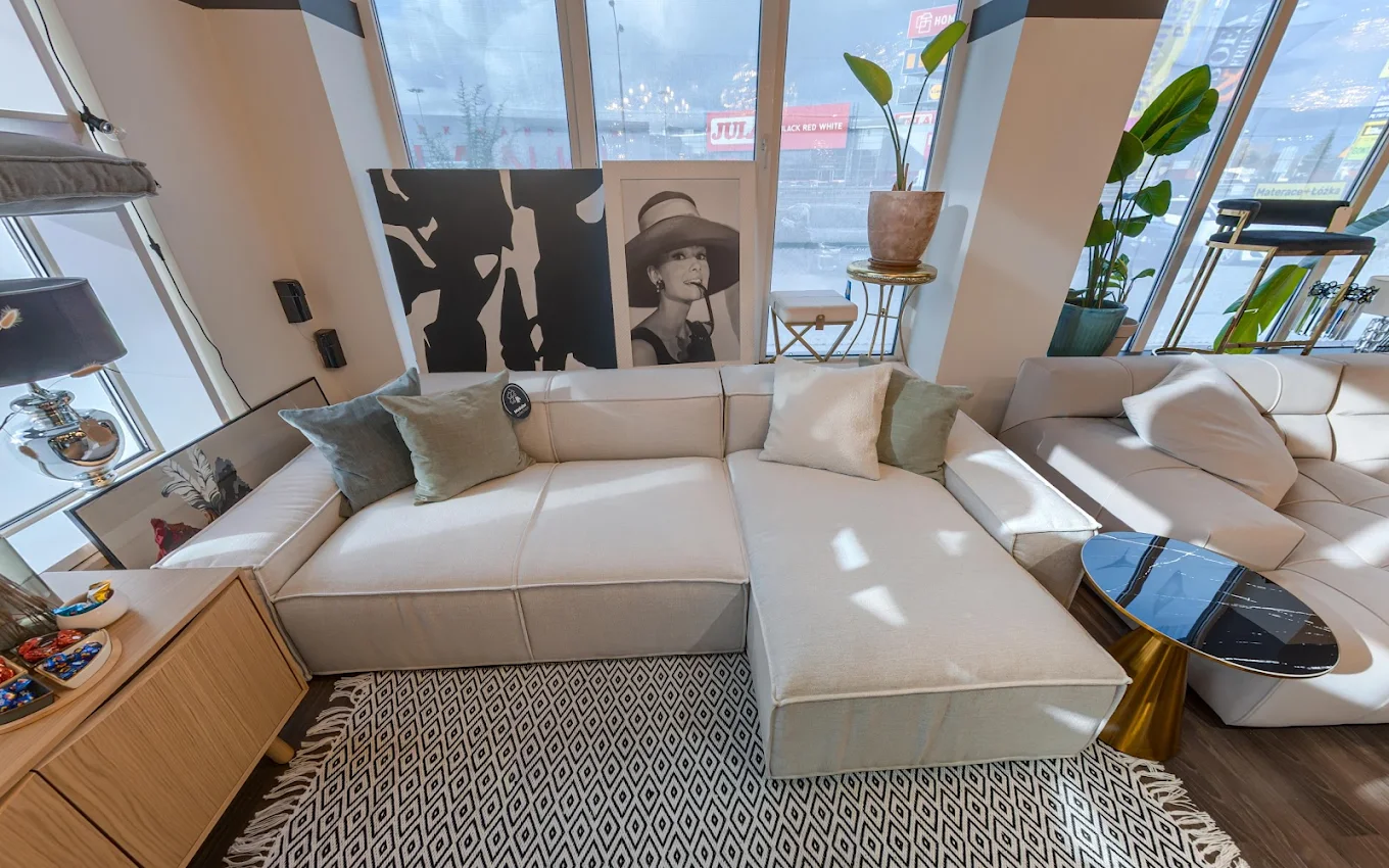 Showroom 5